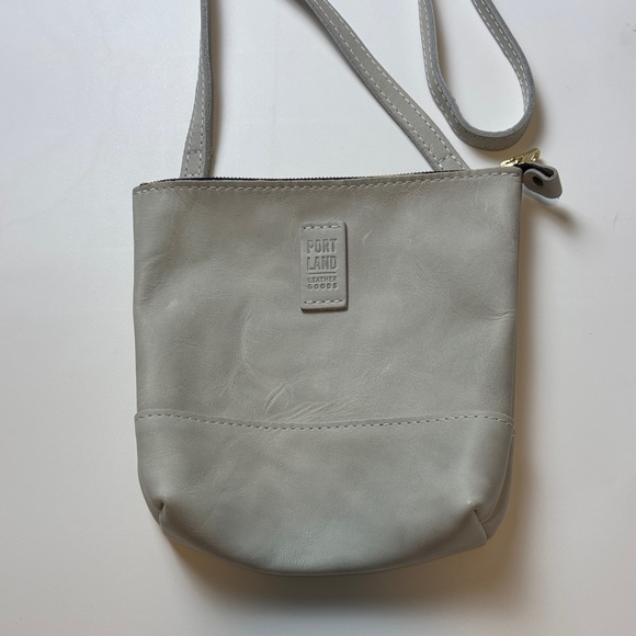 Portland Leather Handbags - Portland Leather Light Gray Crossbody Bag